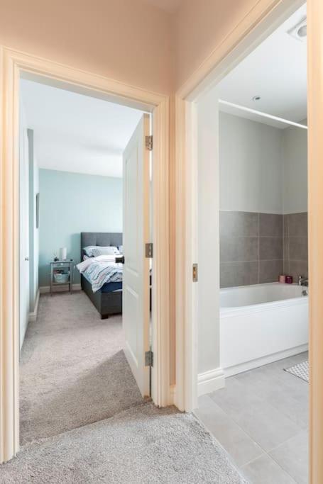 Dublin Jacuzzi Escape公寓 外观 照片